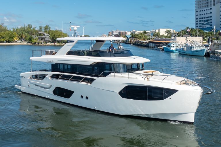 Absolute Yachts Navetta 70 photo