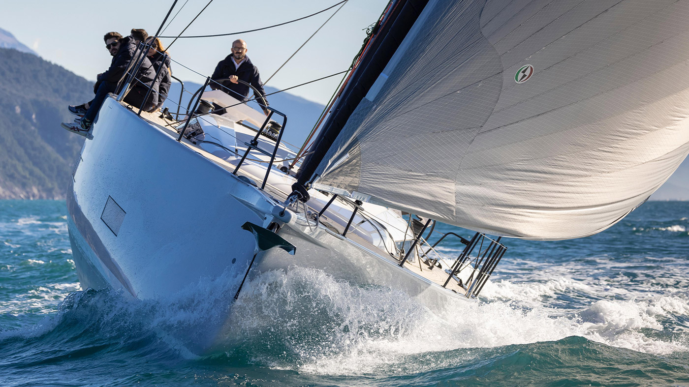 ice-54-suite-bow ice-54-suite-bow