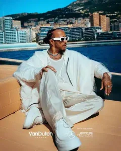 lewis-hamilton lewis-hamilton